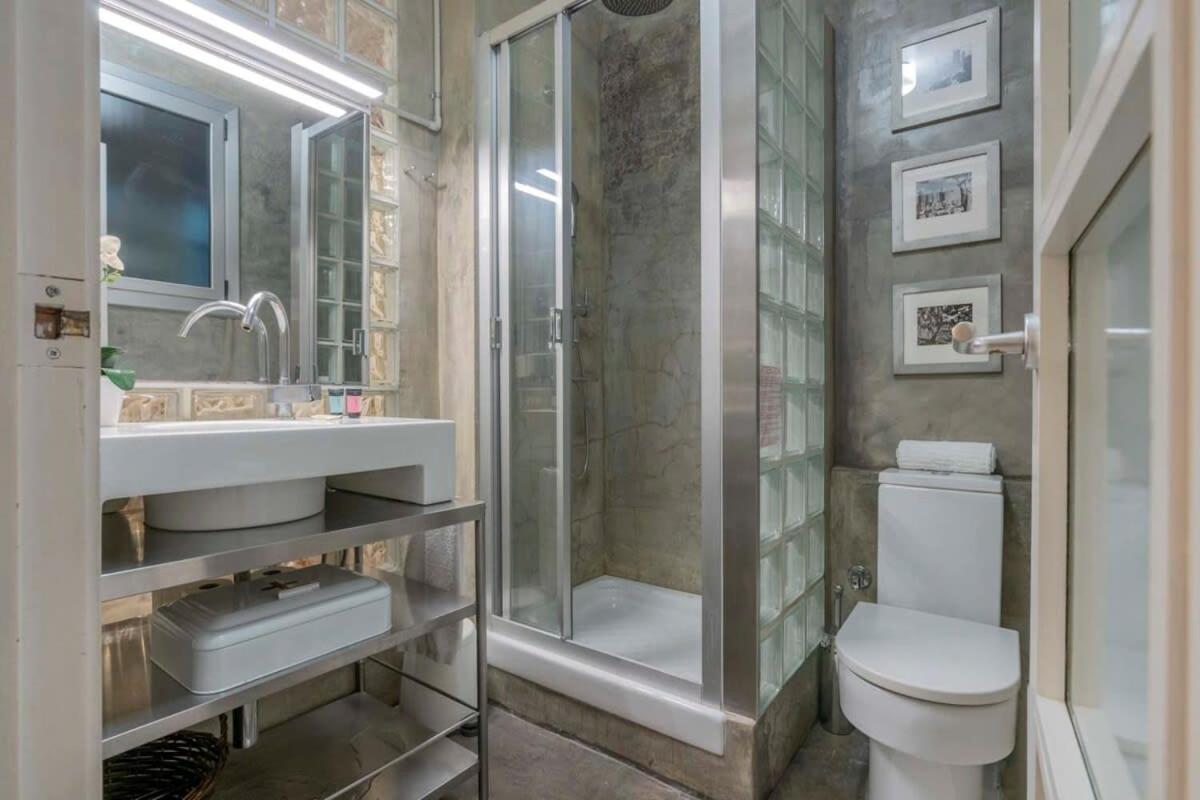 Exclusive 2 Bedroom Apartment In The City Center Barcelona Luaran gambar
