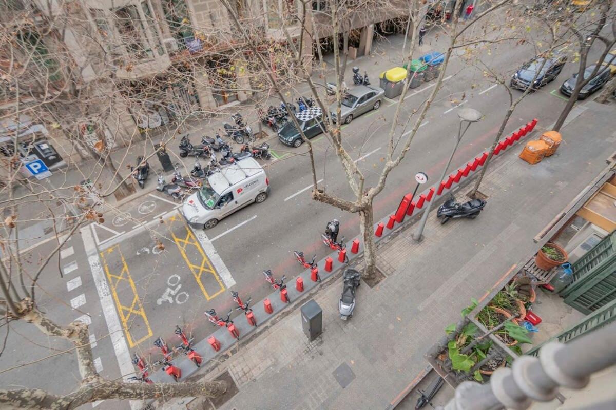 Exclusive 2 Bedroom Apartment In The City Center Barcelona Luaran gambar
