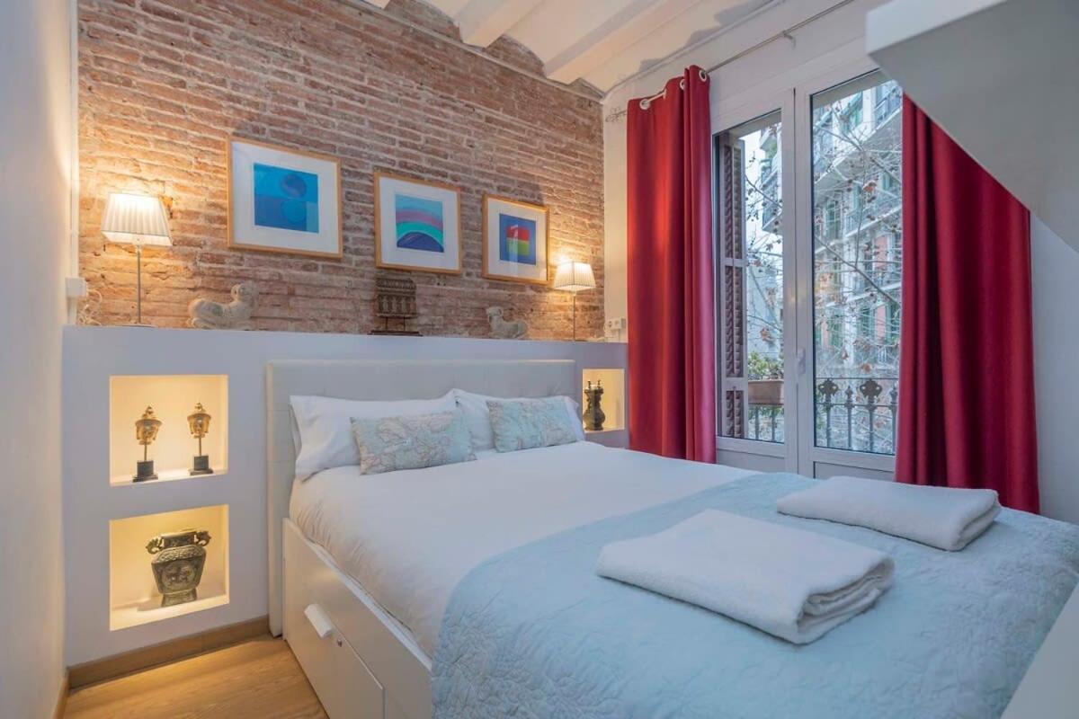 Exclusive 2 Bedroom Apartment In The City Center Barcelona Luaran gambar